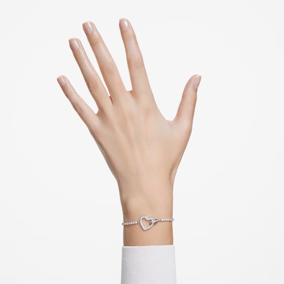 Swarovski Lovely bracelet
Heart, White, Rhodium plated - Picture 2 of 2